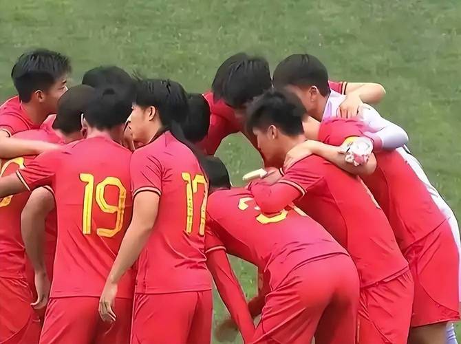 老澳门最新开奖结果今天和潘粤明深夜怒怼国足与潘粤明足球